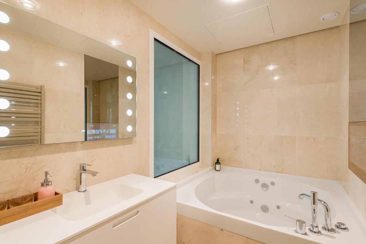Apartamento Sejour Au Taj Proche Tour-Eiffel París Exterior foto